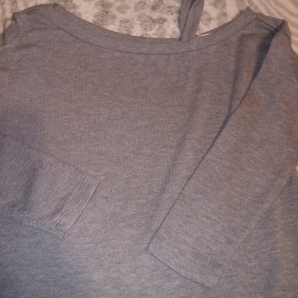 Cold Shoulder Sweater - Picture 3 of 3